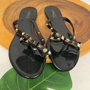 Rouge Studded Plastic Jelly Thongs